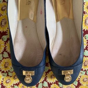 Michael Kors Navy flats